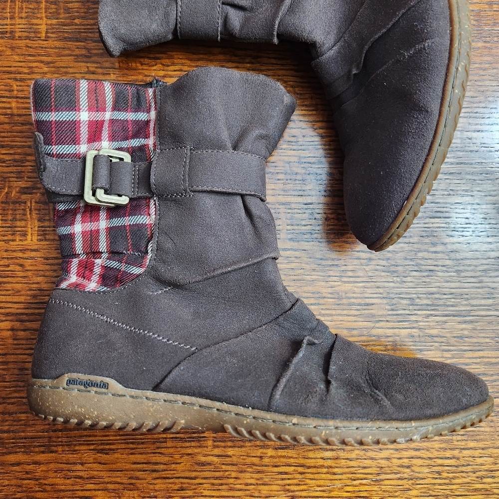 Patagonia brown and red plaid high top lightweight boots sizewomens 8.5 - Picture 2 of 11